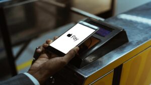 Coinbase, Apple Pay Desteğini Genişletiyor