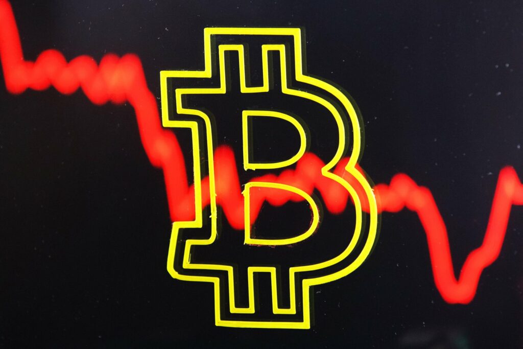 Deneyimli Analist: Bitcoin Fiyatı Bu Diplere Dalabilir!