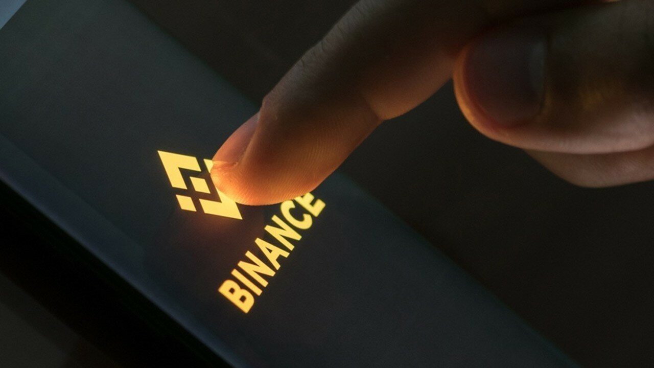 Hollanda Merkez Bankası, Binance’in Ülkede Yasadışı Faaliyet Gösterdiğini İddia Ediyor