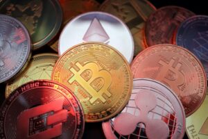 Kritik Gelişme: Bankacılık Devi, Şimdi Bu Altcoin’lere Erişim Sunuyor!