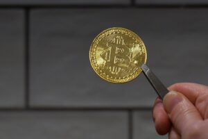 Profesyonel Analist: Bitcoin’de “Korkutucu” Düzeltmeye Hazırlanın!