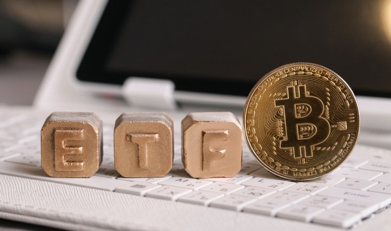 Bloomberg stratejisti Mike McGlone: Bitcoin ETF’i gelecek ay kabul edilebilir