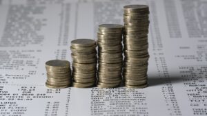 Büyükler Üzerken, Bu 5 Altcoin Yatırımcı Ceplerini Dolduruyor!