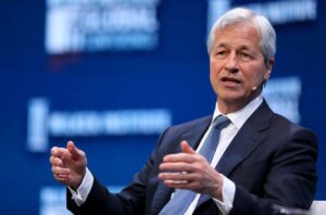 JP Morgan CEO’su Dimon: Bitcoin için borç alan aptaldır