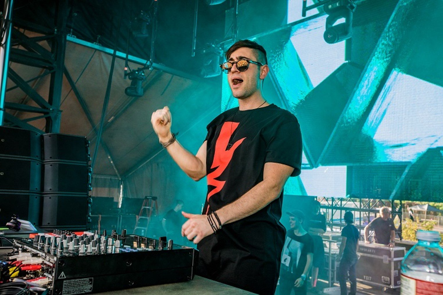 3LAU, Hayranlarına Ait İlk NFT Şarkı ‘Worst Case’i Yayınladı