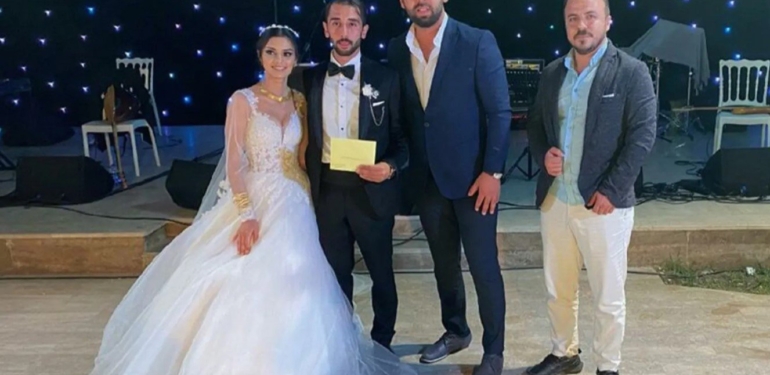 antalya-daki-dugunde-taki-olarak-kripto-para-takildi - Crypto Turkey Antalya’daki Düğünde Takı Olarak Kripto Para Takıldı