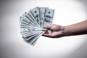 Büyük Eller, Bu 3 Altcoin’e Fon Akıttı! Bu 3’ünden ise Çıktılar