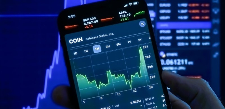 cathie-wood-un-ark-invest-i-ilk-kez-coinbase-hissesi-satti - Crypto Turkey Cathie Wood’un ARK Invest’i ilk kez Coinbase hissesi sattı