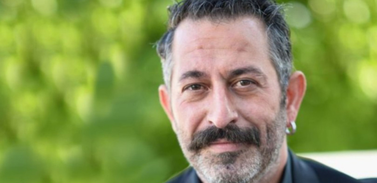 Cem Yılmaz’ın Ömür Boyu Bilet Hakkı Veren NFT’si 40.000 Dolara Alıcı Buldu!