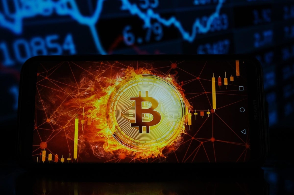 “Çöküş Geliyor” 2 Usta Analist: Bu Tarihlerde Bitcoin ve Altcoin’lerinizi Satın!