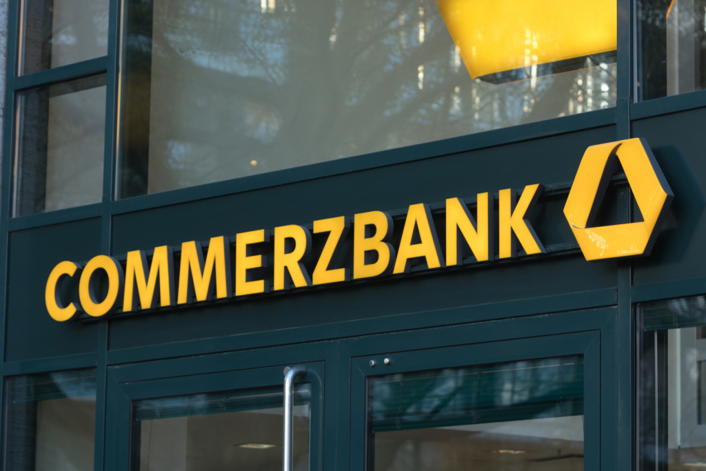 Commerzbank Analistleri: Altın Fiyatları, Bu Seviyelere Zıplayabilir!