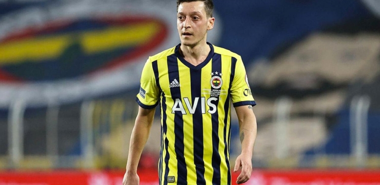 Fenerbahçeli Futbolcu Mesut Özil, Kripto Para Çıkarıyor!