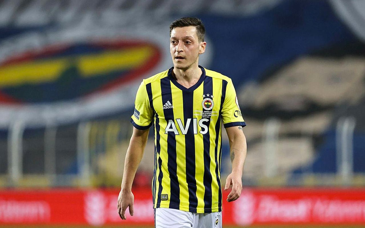 Fenerbahçeli Futbolcu Mesut Özil, Kripto Para Çıkarıyor!