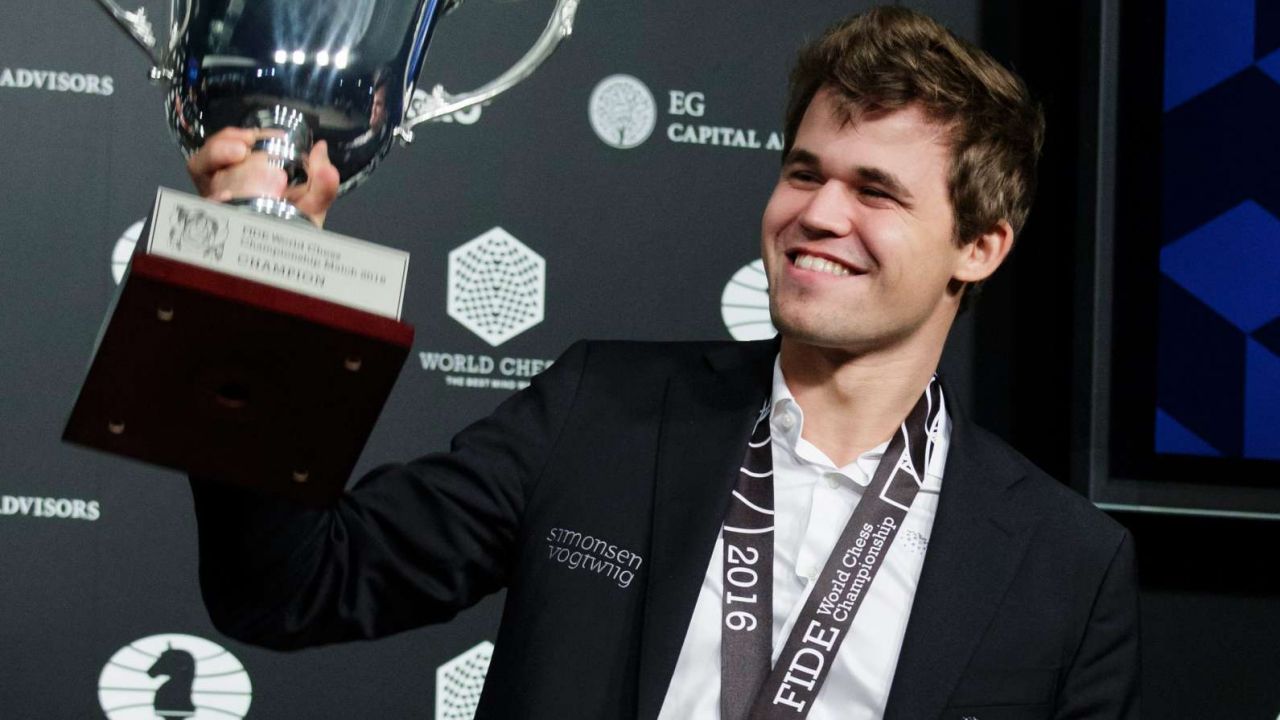 Magnus Carlsen, Uluslararası Satranç Turnuvasını Kazandığı İçin NFT ile Ödüllendirildi