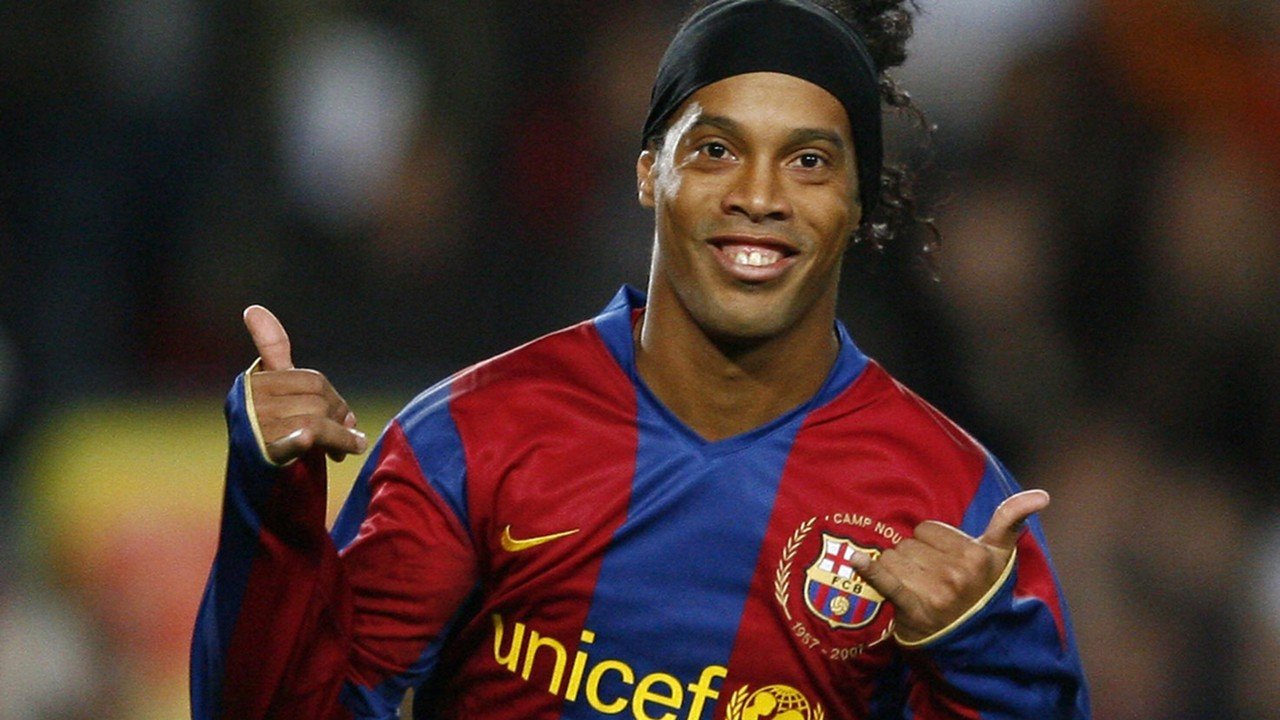 Ronaldinho NFT Koleksiyonunu Piyasaya Sürüyor