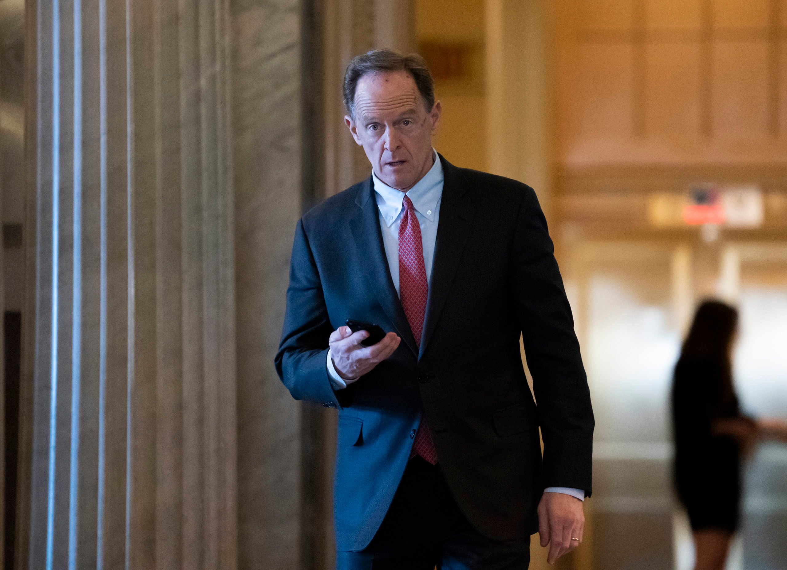 Senatör Pat Toomey, Hazine Bakanlığı’nın Stablecoin Çalışmalarından Memnun Değil