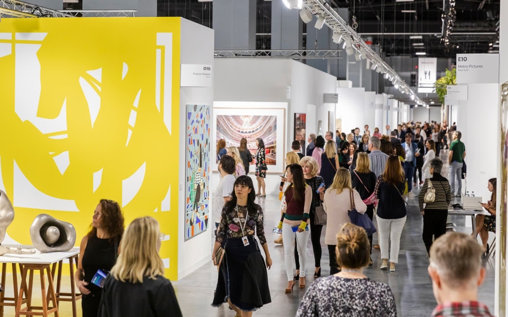 Tezos NFT’lerini, Art Basel Miami Beach Show’da Sunacak