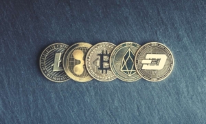 Ünlü Ekonomist: Portföyümün Yüzde 70’i Bu Altcoin’de! Çünkü…
