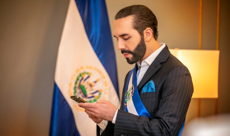 Bitcoin düşerken El Salvador’dan yeni alım: 100 BTC