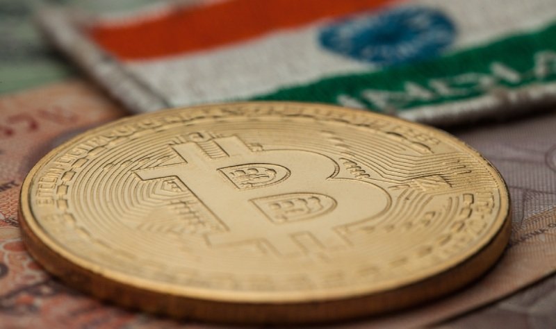 Hindistan, kripto parayı tamamen yasaklama yolundan dönüyor
