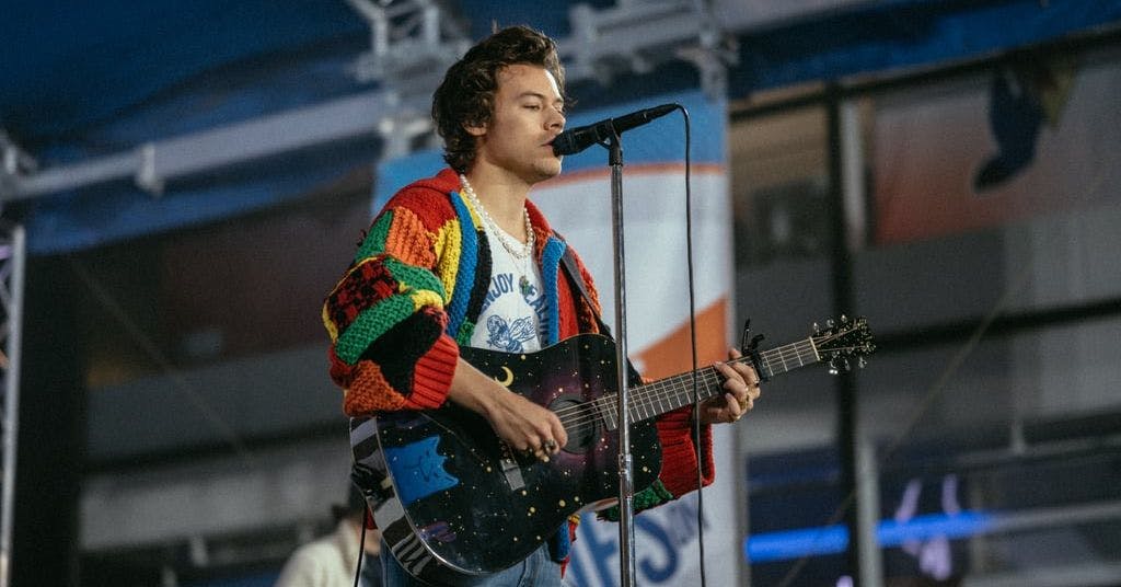 Harry Styles’ın Viral Hırkası NFT Oluyor