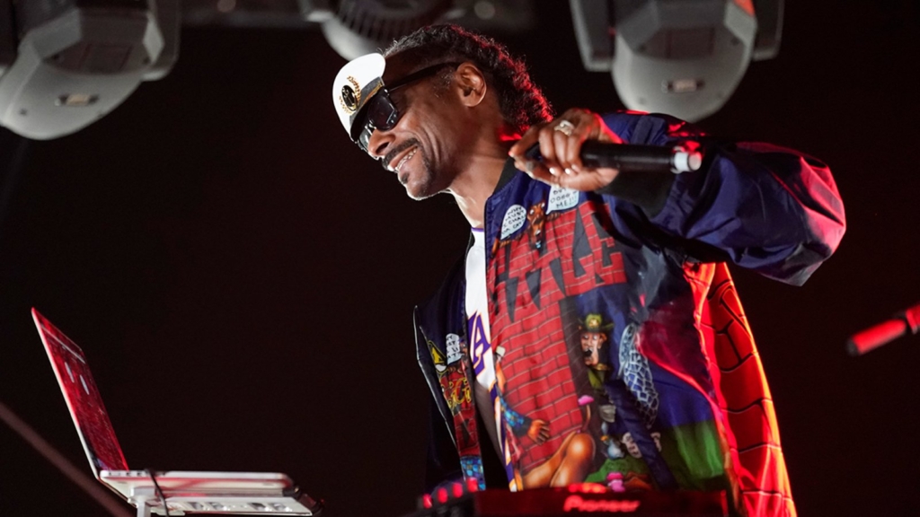 Snoop Dogg, Sandbox Metaverse’ünde Konak İnşa Edecek