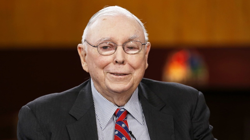 Warren Buffett’ın sağ kolu Munger’dan kripto para yorumu: Çin doğru yaptı