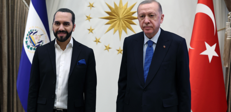 cumhurbaskani-erdogan-ve-el-salvador-devlet-baskani-bukele-bir-araya-geldi - Crypto Turkey Cumhurbaşkanı Erdoğan ve El Salvador Devlet Başkanı Bukele Bir Araya Geldi