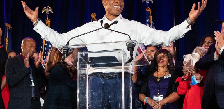 New York Belediye Başkanı, Dipten Bitcoin (BTC) Almanın Önemini Vurguladı