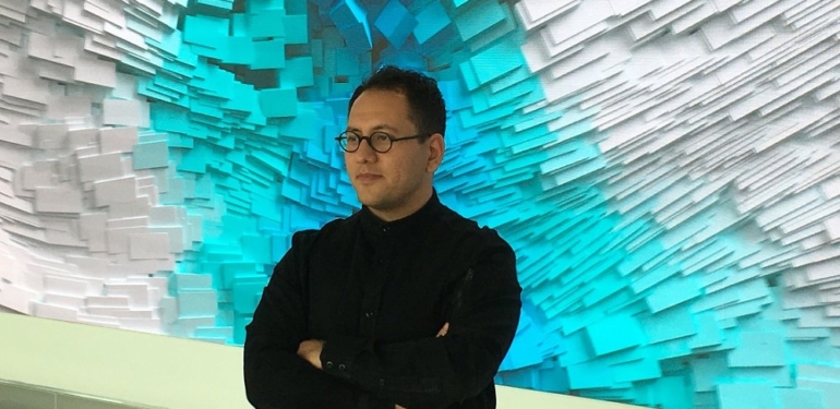 samsung-unlu-sanatci-refik-anadol-ile-nft-is-birligi-yapti - Crypto Turkey Samsung, Ünlü Sanatçı Refik Anadol ile NFT İş Birliği Yaptı