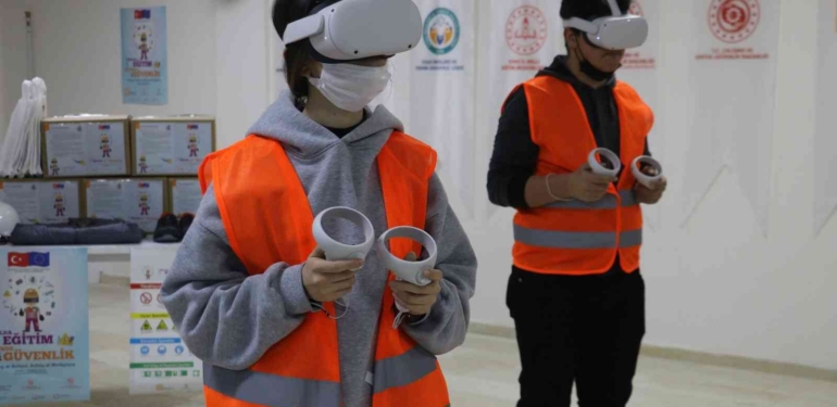 turkiye-nin-metaverse-ortamindaki-ilk-bilgi-yarismasi-sivas-ta-duzenlendi - Crypto Turkey Türkiye’nin Metaverse Ortamındaki İlk Bilgi Yarışması Sivas’ta Düzenlendi