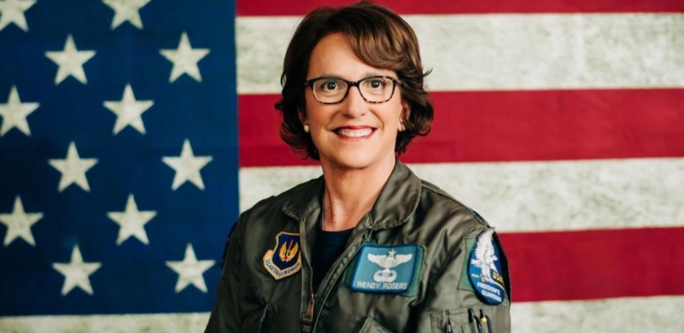 abd-li-senator-shiba-inu-shib-toplulugunu-ovdu - Crypto Turkey ABD’li Senatör, Shiba Inu (SHIB) Topluluğunu Övdü