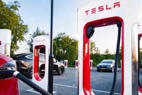 Elon Musk, Yeni Tesla Şarj İstasyonunda Dogecoin Kabul Edilebileceğini Söyledi