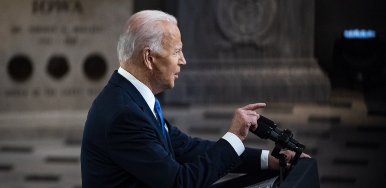 Joe Biden, Rusya’ya Ekonomik Yaptırımlar Uygulayacaklarını Açıkladı