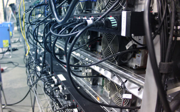 Kazakistan’da kaçak madencilik tesislerine büyük operasyon