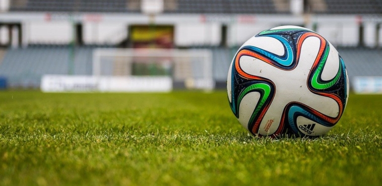 populer-saka-para-birimi-almanya-nin-onde-gelen-futbol-kulubuyle-ortaklik-kurdu - Crypto Turkey Popüler Şaka Para Birimi, Almanya’nın Önde Gelen Futbol Kulübüyle Ortaklık Kurdu
