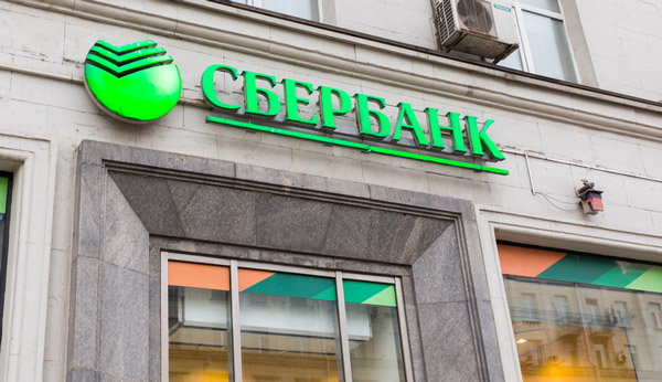 Rusya’nın dev bankaları Sberbank ve Tinkoff’un hisseleri çakıldı