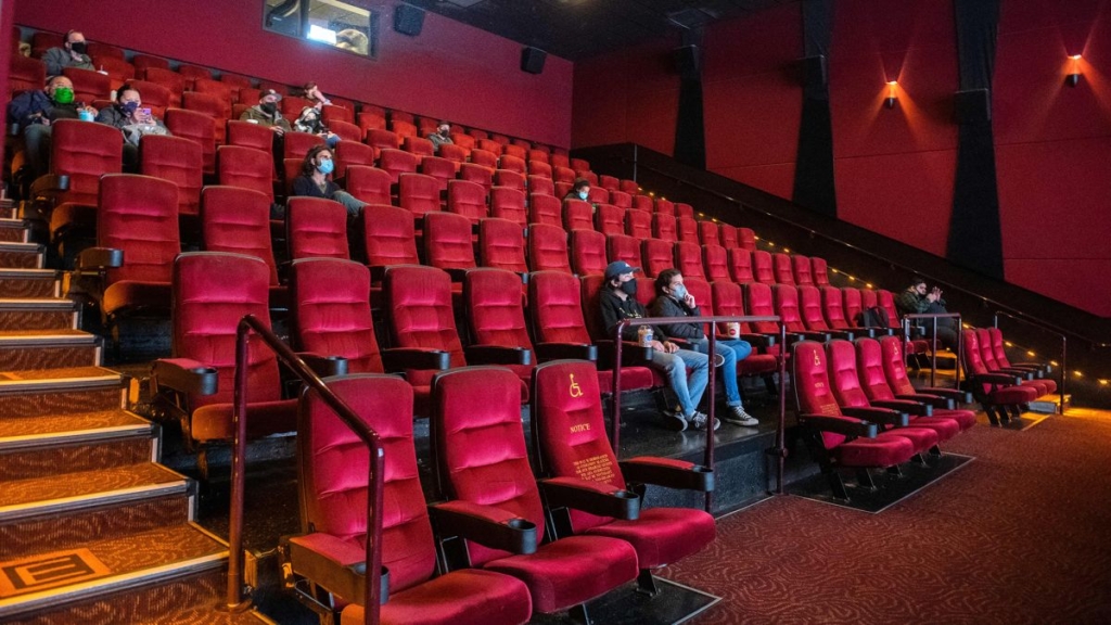 AMC Theatres, Ödemelerde Shiba Inu (SHIB) ve Dogecoin’i (DOGE) Kabul Etmeye Başladı