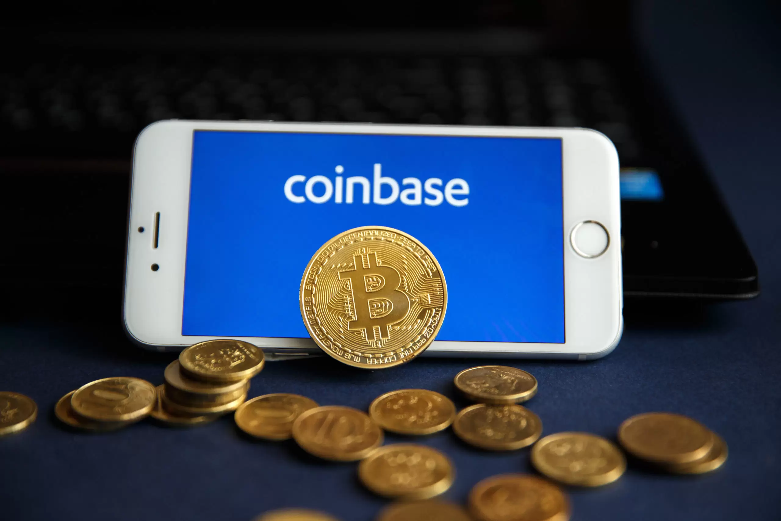 Coinbase, Bazı Ülkelerden Yapılan Bitcoin ve Kripto Para Transferlerinde Alıcının İsim ve Adres Bilgisini İsteyecek!