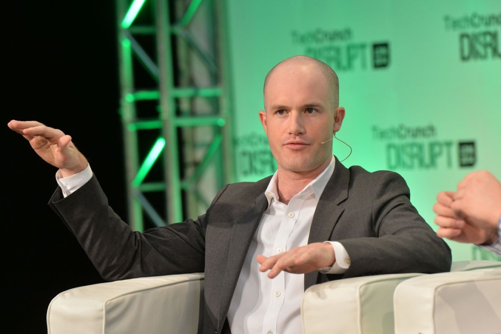 Coinbase CEO’su: Sıradan Rus Vatandaşları, Bitcoin’i Can Simidi Olarak Kullanıyor