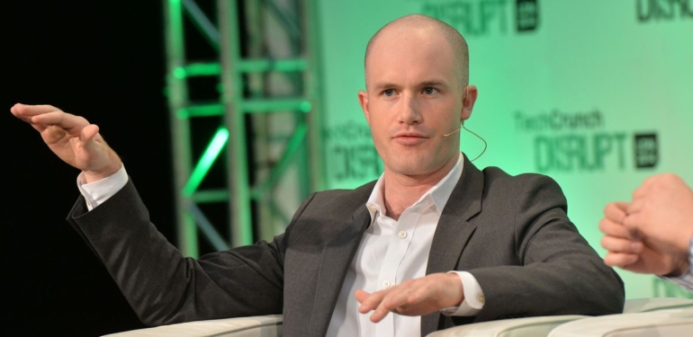 Coinbase CEO’su: Sıradan Rus Vatandaşları, Bitcoin’i Can Simidi Olarak Kullanıyor