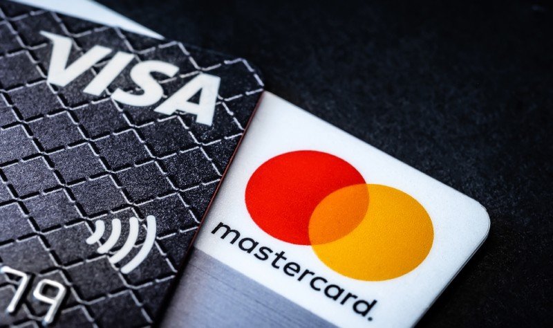 Visa ve Mastercard, Rusya’da tüm operasyonları askıya aldı