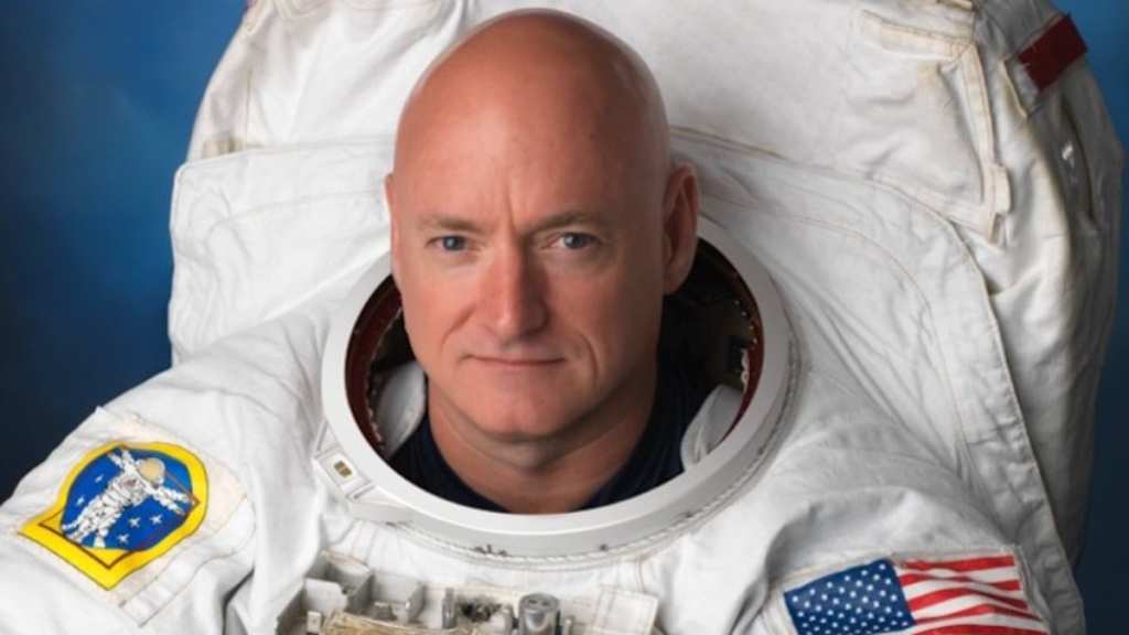 Eski NASA Astronotu Scott Kelly, Ukrayna’yı Desteklemek İçin NFT Çıkardı