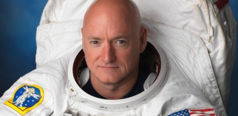 eski-nasa-astronotu-scott-kelly-ukrayna-yi-desteklemek-icin-nft-cikardi - Crypto Turkey Eski NASA Astronotu Scott Kelly, Ukrayna’yı Desteklemek İçin NFT Çıkardı