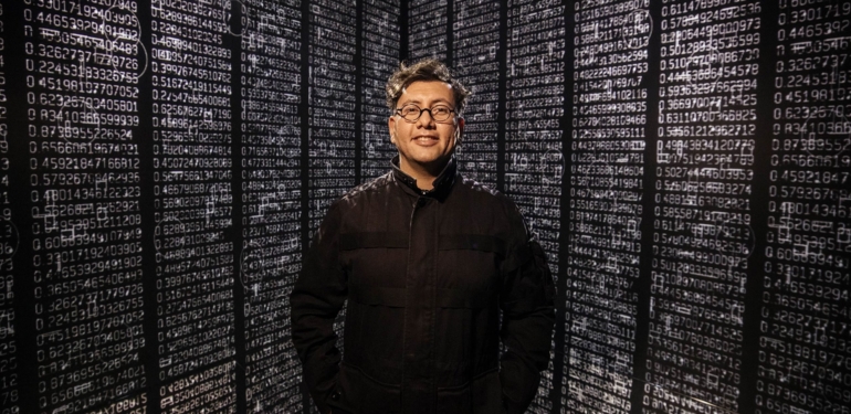 Refik Anadol’un SpaceX İle Oluşturduğu NFT Koleksiyonu 6,2 Milyon Dolara Satıldı