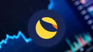 Fitch, Terra’daki Çöküşün Düzenleme Çağrılarını Hızlandıracağını Söylüyor