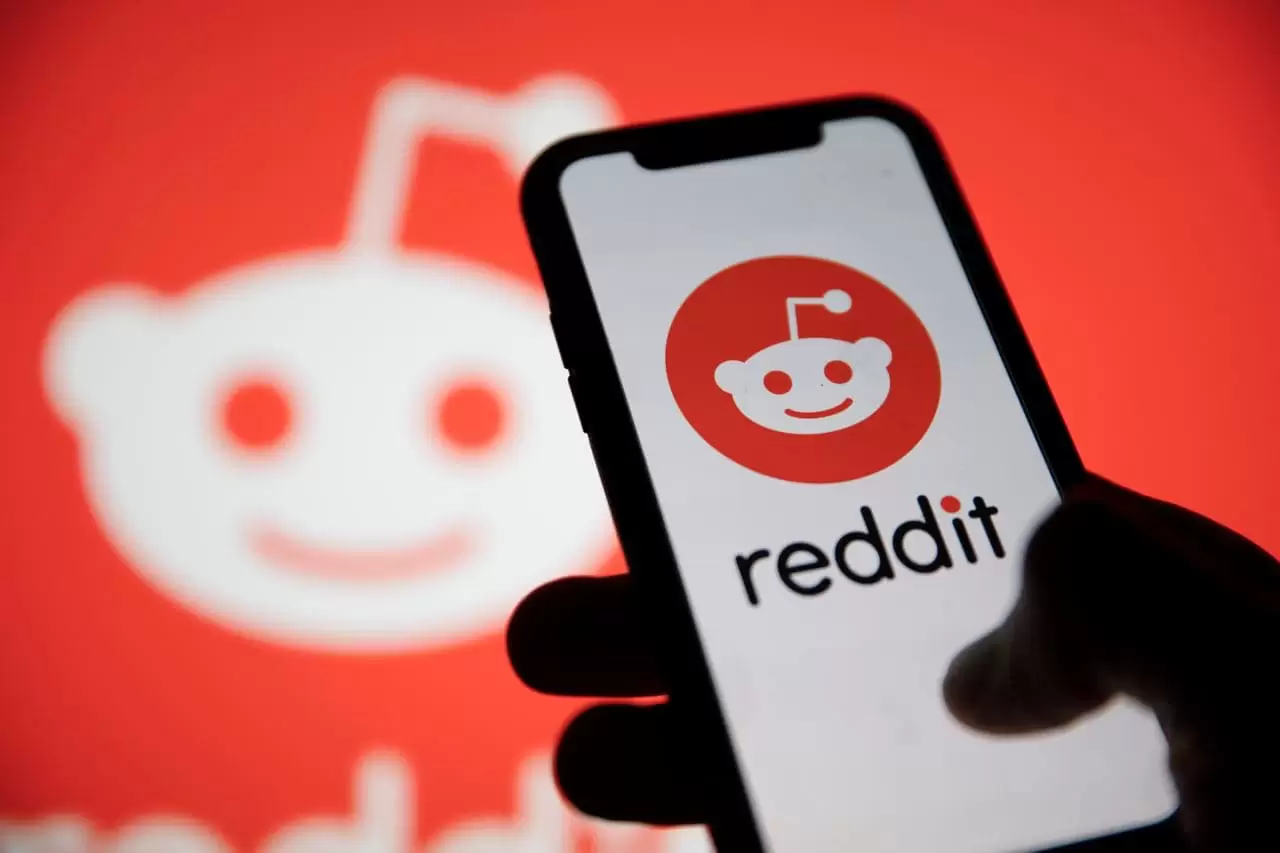 Sosyal Medya Devi Reddit, Bu Altcoini Kullanan Yeni NFT Pazarının Açılışını Yaptı!