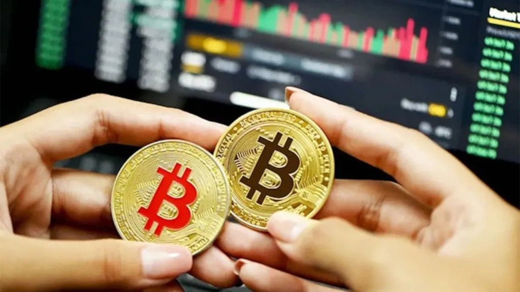 Bir Yıl İçinde 17 Milyar Dolarlık Bitcoin Tasfiye Edildi