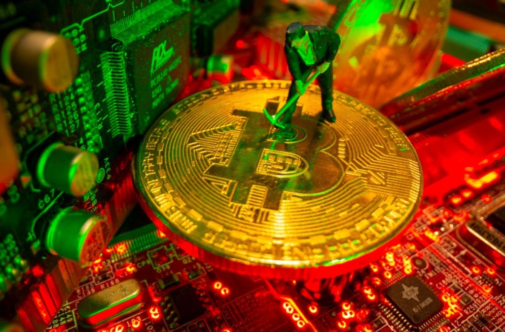 Bitcoin Madencilik Geliri Son İki Yılın En Düşük Seviyesinde￼