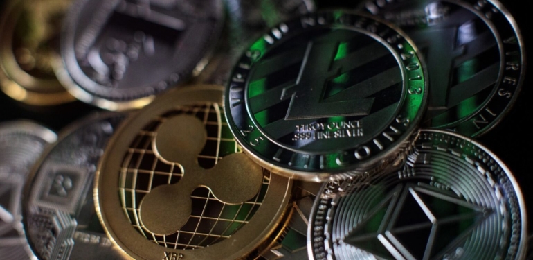 Bitcoin dominansı gevşiyor: Sahne altcoin’lerde mi?